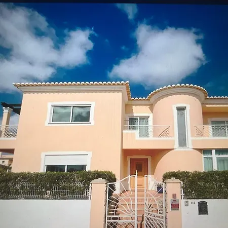 Family 4 Bedroom Villa -Privated Pool Villa Lagos